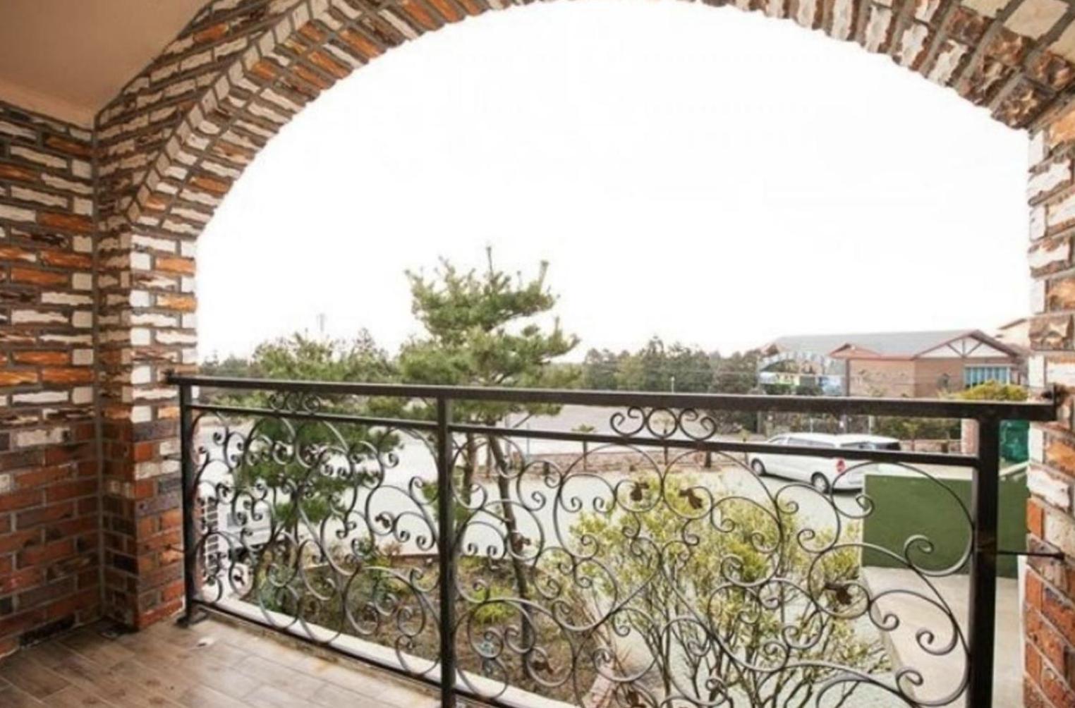 Jeju Ts Youth Hostel & Resort Seogwipo Bagian luar foto