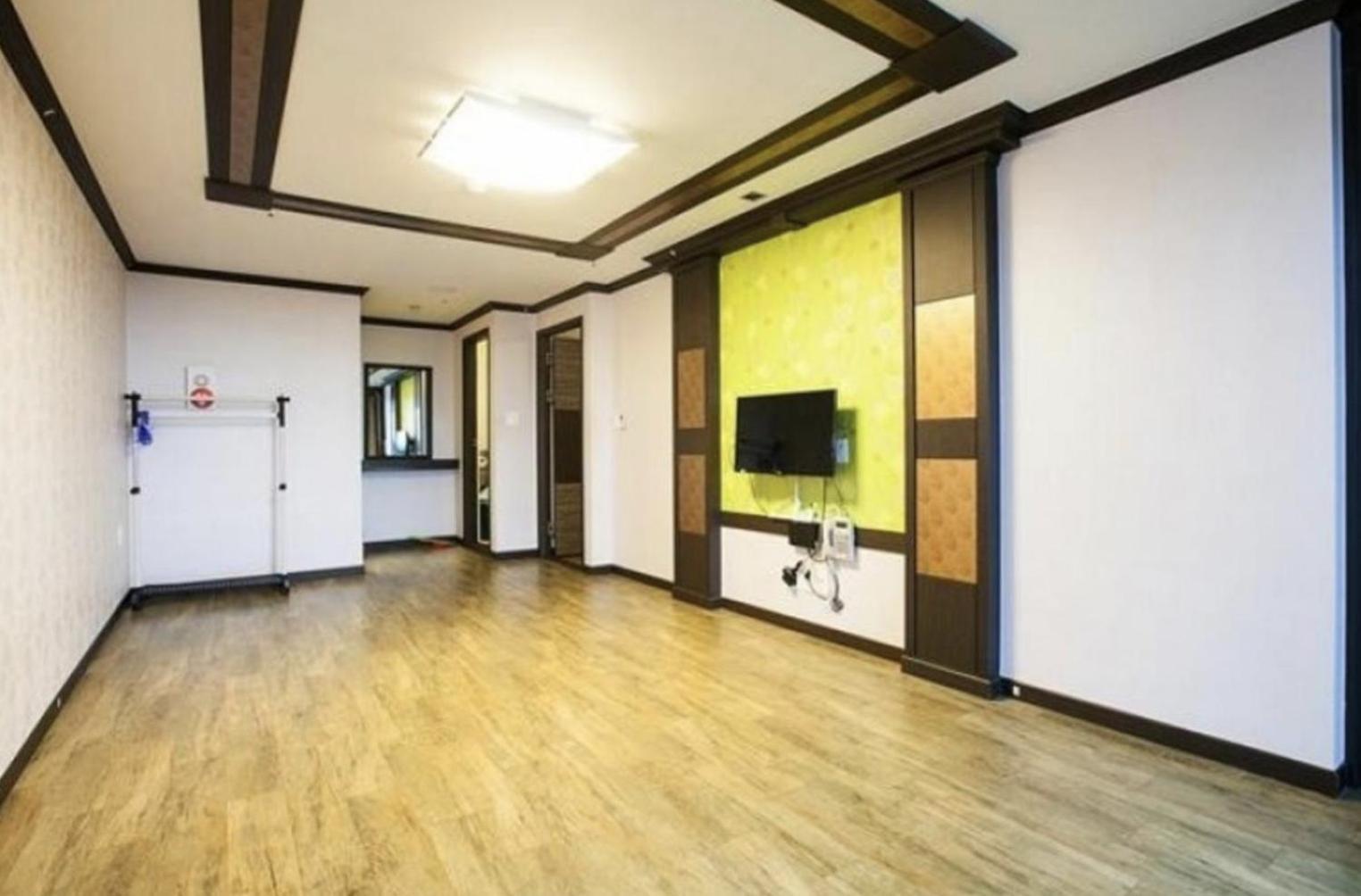 Jeju Ts Youth Hostel & Resort Seogwipo Bagian luar foto